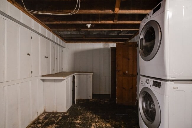 Building Photo - 1809 Glen Ridge Rd