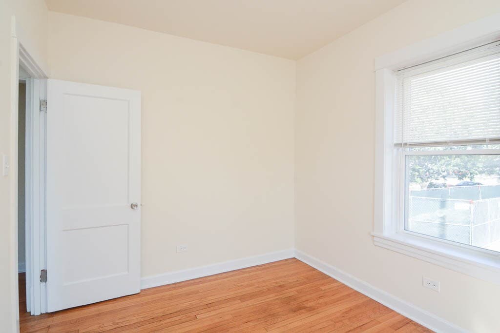 Building Photo - 2910 W George St