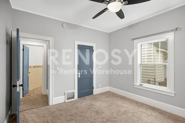 Building Photo - Available July 1st 5 Bedroom 2 Bath Single Family Home in Robbinsdale
