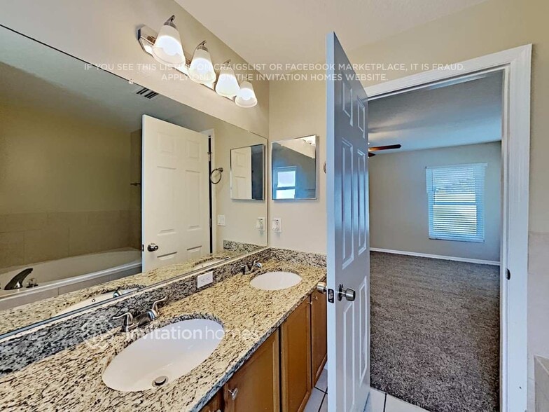 Building Photo - 2232 Blackwood Dr