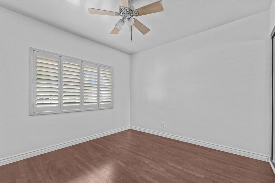 Building Photo - 14403 Benfield Ave