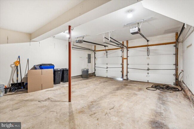 Building Photo - 2442 Rippling Brook Rd