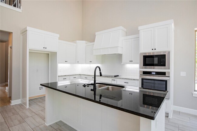Building Photo - 1 Nairn Ln