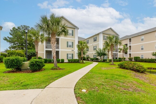 Building Photo - Cross Gate Villas - Perfect Location