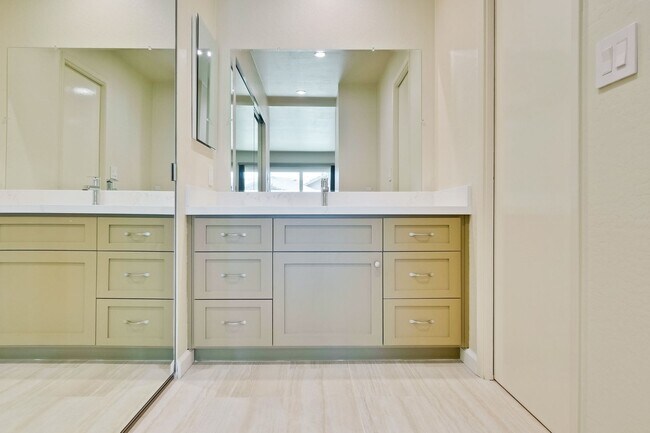 Building Photo - Gorgeous Newly Remodeled Saratoga Golden T...