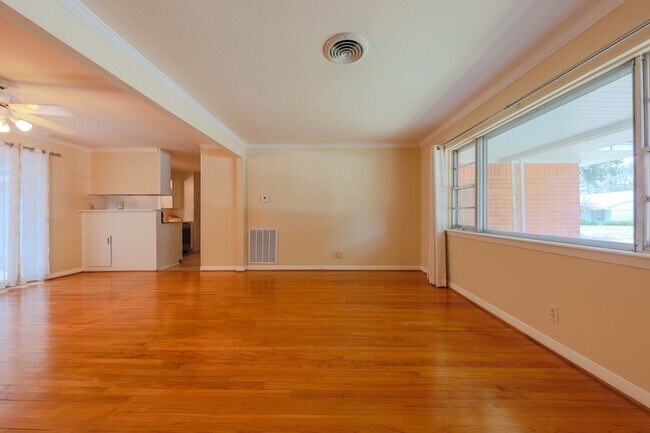 Building Photo - 4745 Warm Springs Rd