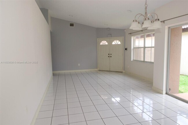 Building Photo - 921 NW 132nd Ave W