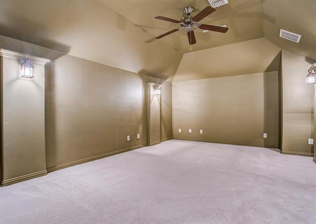 Building Photo - 935 Crestmoor Dr