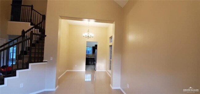 Building Photo - 3409 Santa Teresa St