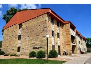 Building Photo - 1173 Dewey St