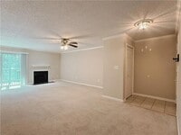 Building Photo - 7024 Somerset Cir