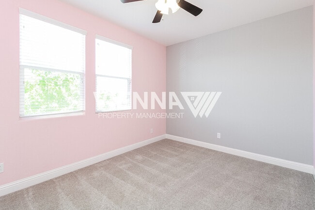 Building Photo - 12702 Thornberg Way