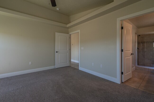 Building Photo - 2031 East Colorado Drive