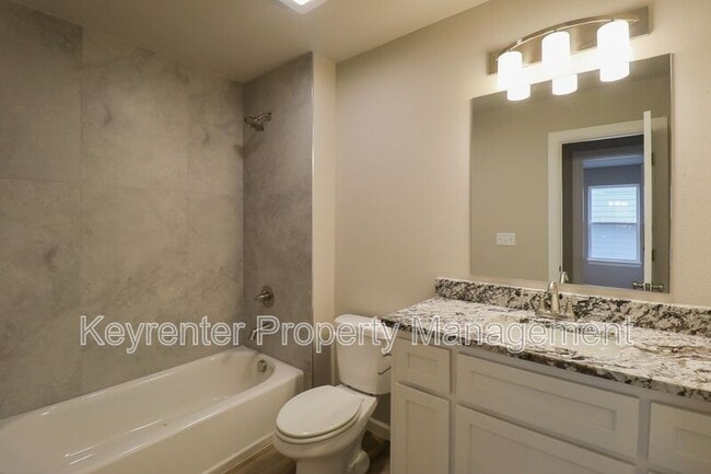 Building Photo - 214 N Cleveland Ave