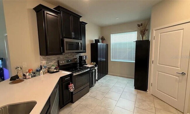 Building Photo - 5321 Amersham Ln