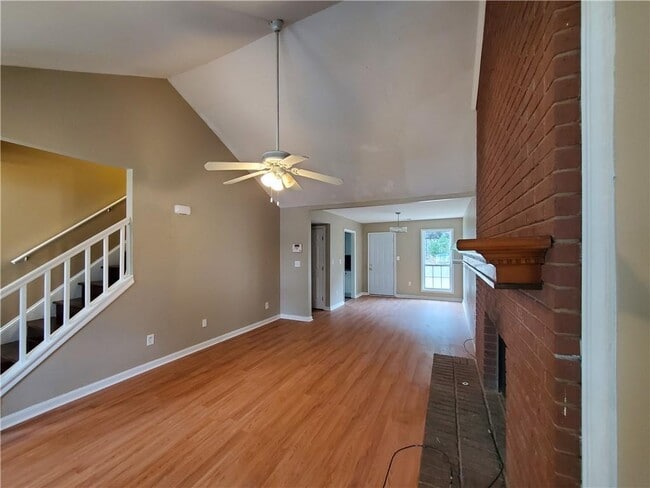 Building Photo - 2622 Country Trace SE