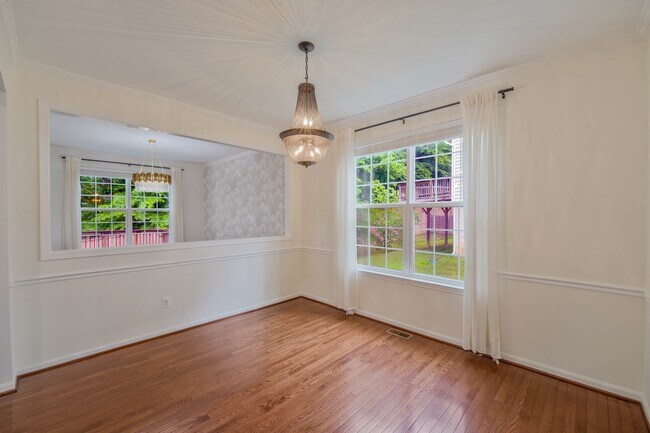 Building Photo - 3461 Eagle Ridge Dr