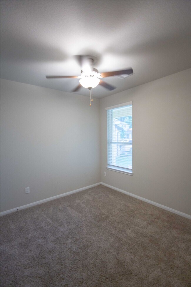 Building Photo - 2115 Bear Oak Ct