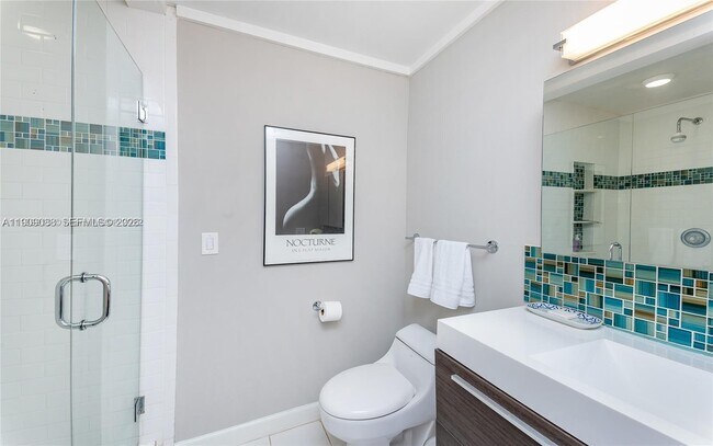 Building Photo - 2379 Overbrook St