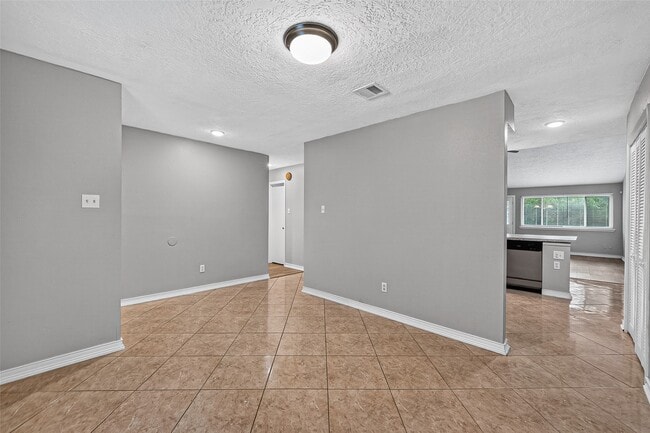 Building Photo - 19610 San Gabriel Dr