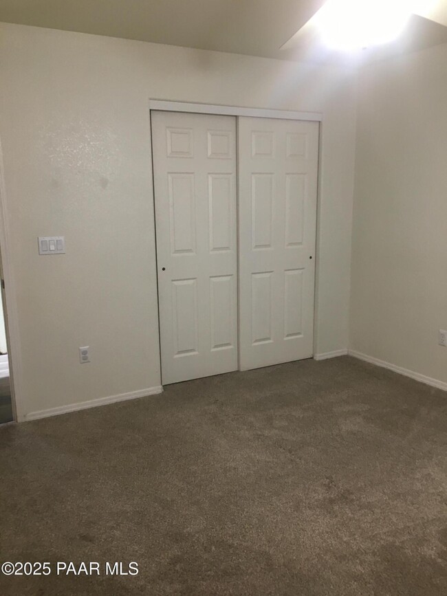Building Photo - 4288 N Agua Fria Dr
