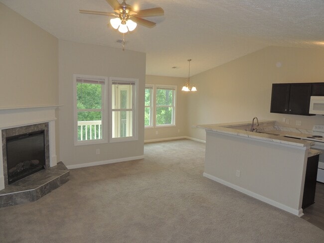 Building Photo - 6748 Willowbrook Dr