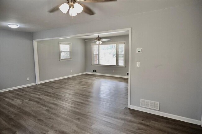 Building Photo - 4867 Flint Hill Rd SW