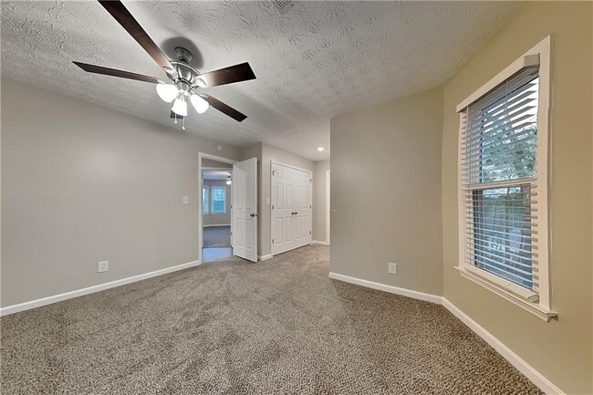 Building Photo - 3720 Ted's Cove