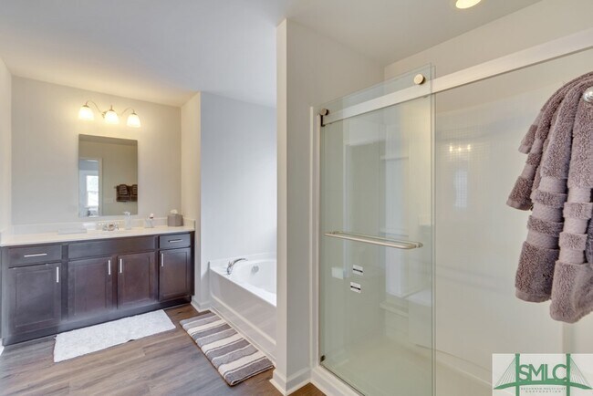 Building Photo - 102 Palmer Pl