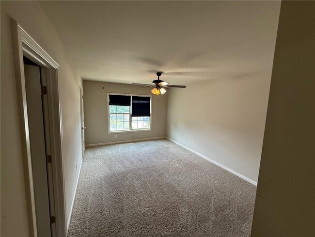 Building Photo - 611 Ceremony Way