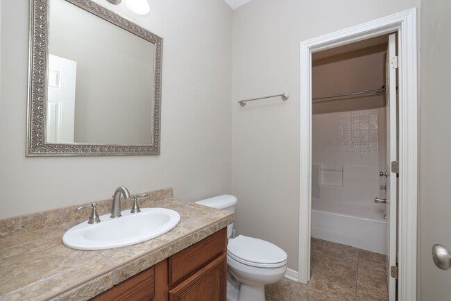 Building Photo - 105 Lawrence Marshall Dr