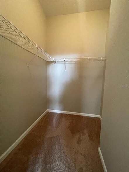 Building Photo - 17112 Carrington Park Dr