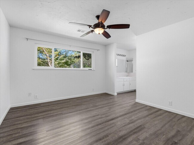 Building Photo - 2224 N Bethel Ave