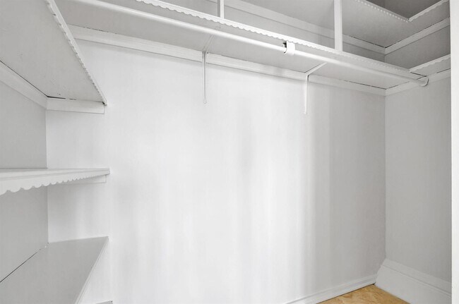 Building Photo - 218 Worth Ave