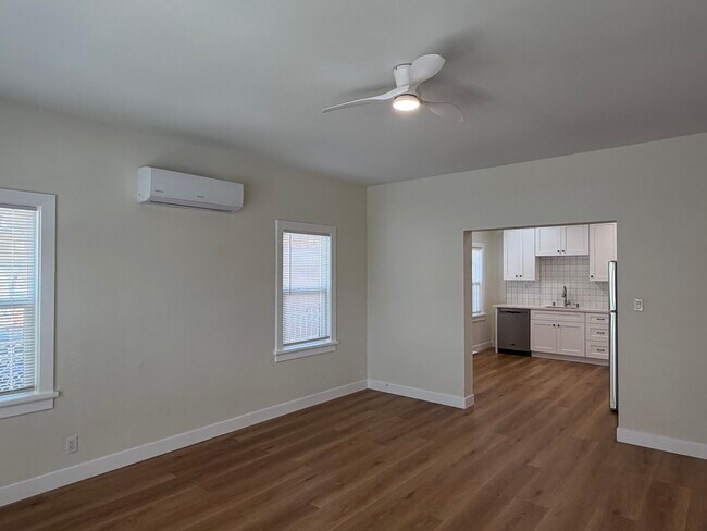 Building Photo - The Madison