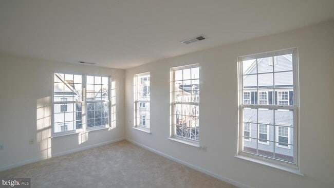 Building Photo - 8067 Nicosh Cir Ln
