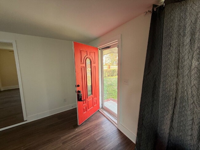 Building Photo - 1709 Cass St