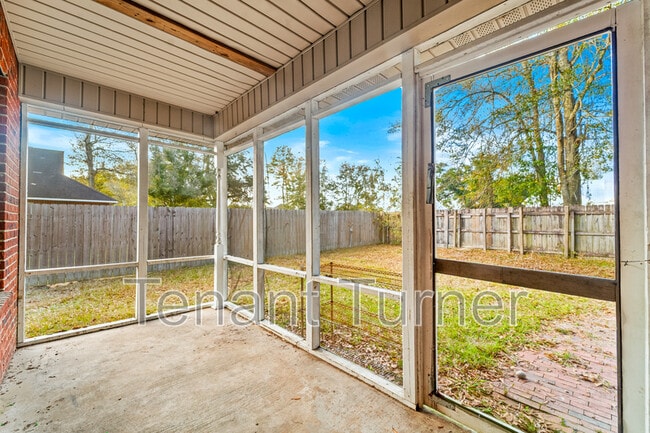 Building Photo - 13300 St Martin Dr