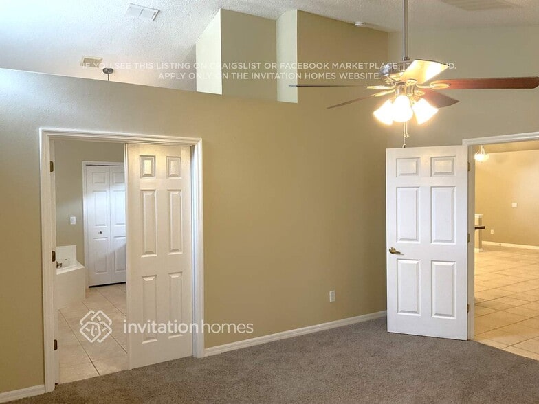 Building Photo - 1461 Maple Leaf Ln