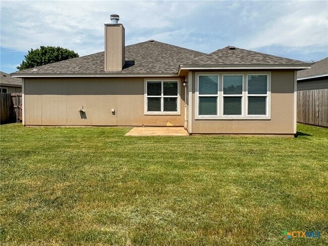 Building Photo - 7819 Bridgepointe Dr