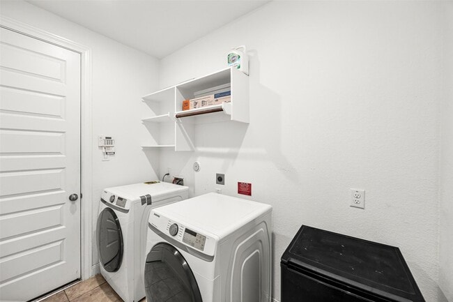 Building Photo - 11531 Taagan Ln