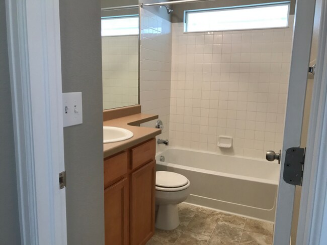 Building Photo - 2232 Brightwater Dr