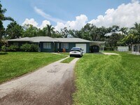 Building Photo - 1662 Houston Dr