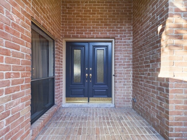 Building Photo - 11614 Taos Ln