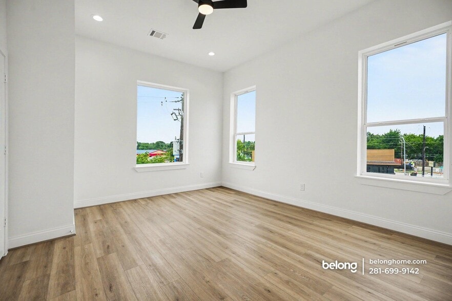 Building Photo - 6350 Culberson St