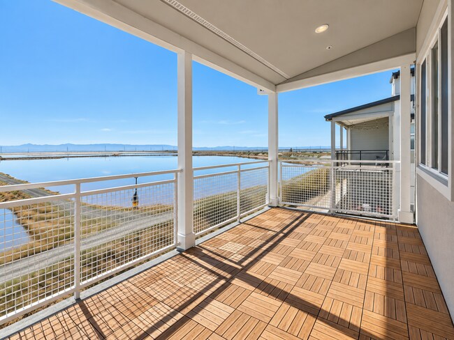Building Photo - 9804 Seawind Wy