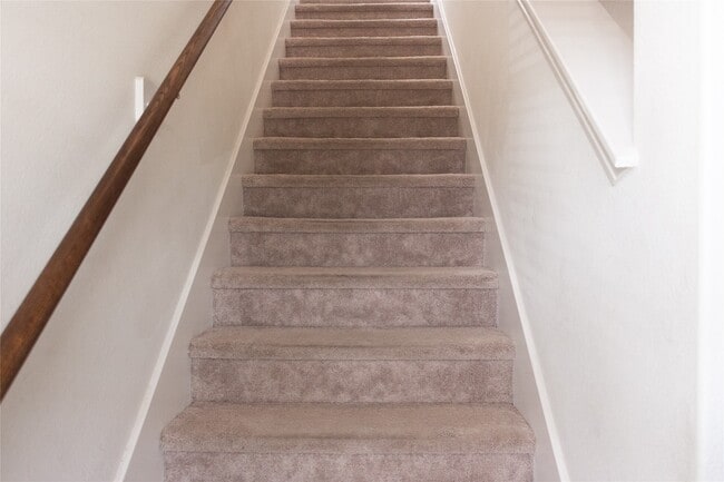 Building Photo - 14511 Sweet Cherry Dr