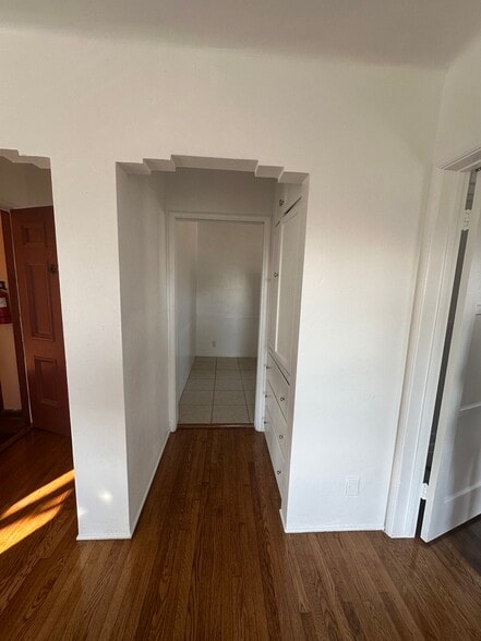 Path to kitchen - 1444 S Ogden Dr
