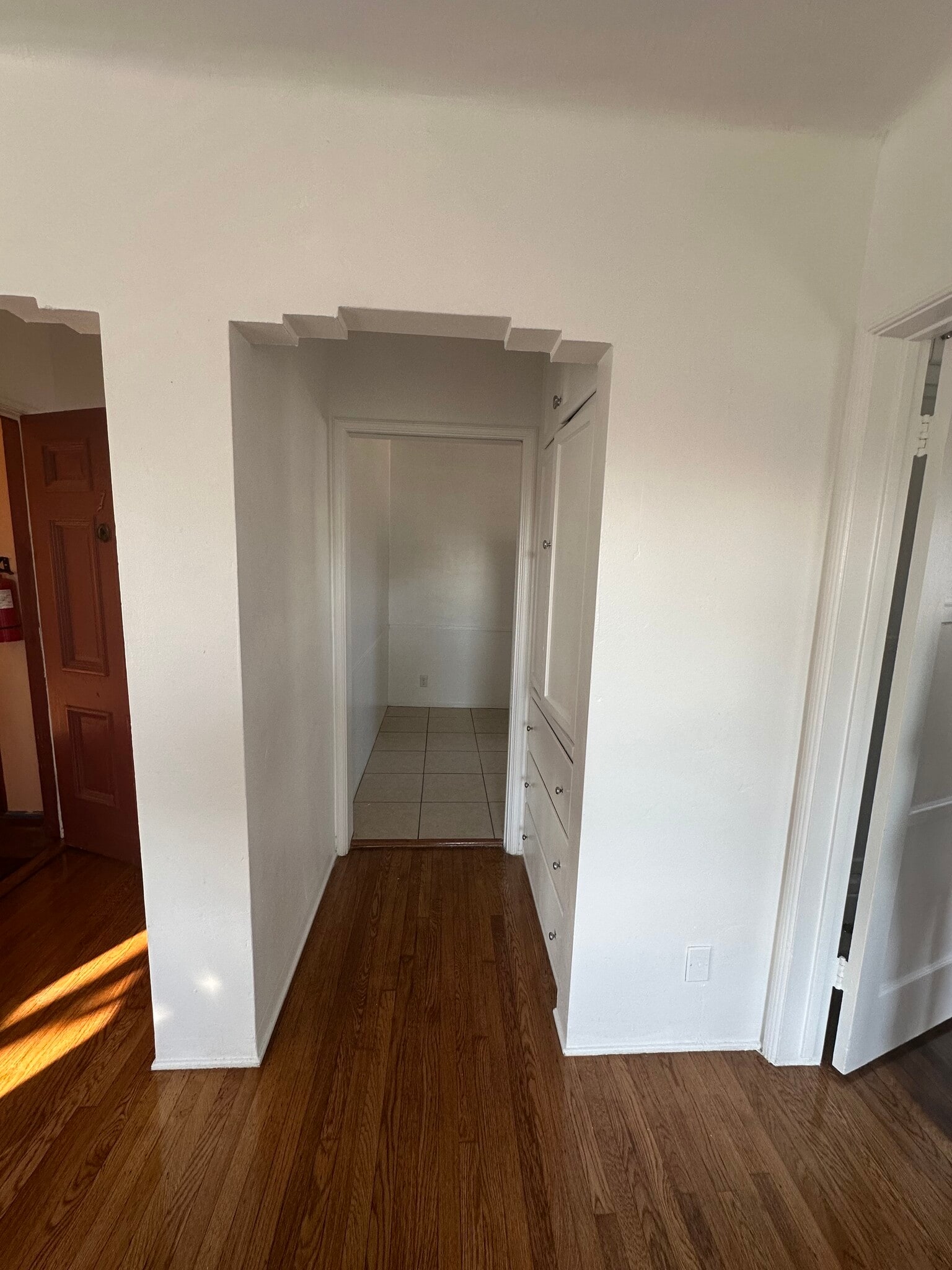 Path to kitchen - 1444 S Ogden Dr