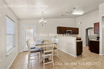 Building Photo - 10609 Canyon Sage Dr